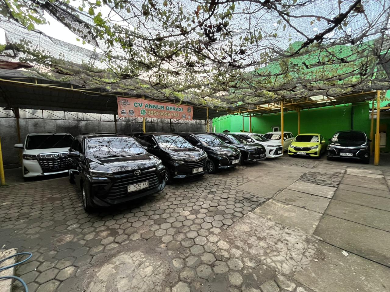 Toyota Avanza terbaru untuk sewa di Bekasi