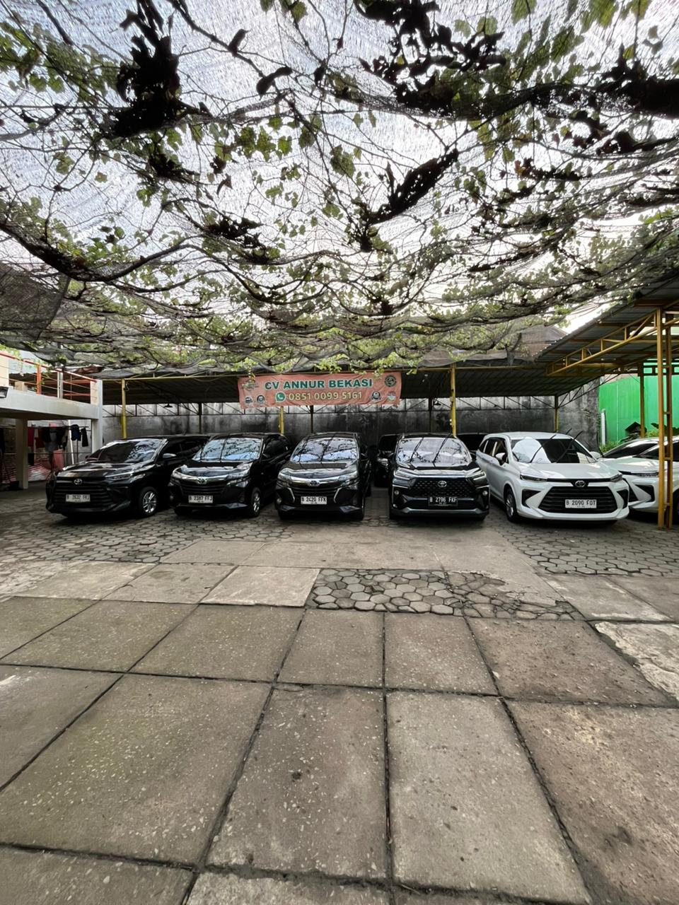 Armada rental mobil CV AN'NUR Bekasi yang terawat