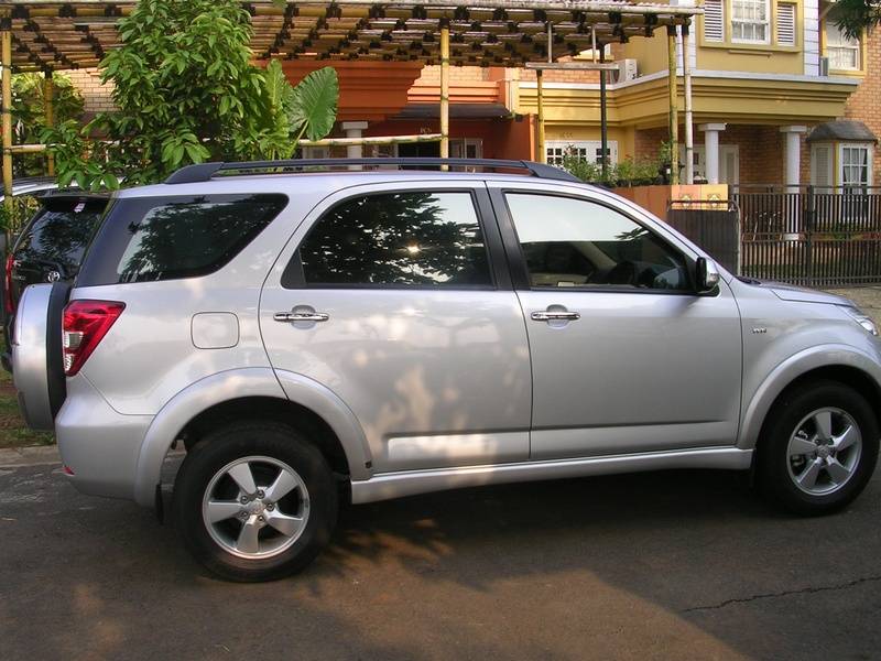 TOYOTA RUSH 2009 SILVER METALIK TYPE G